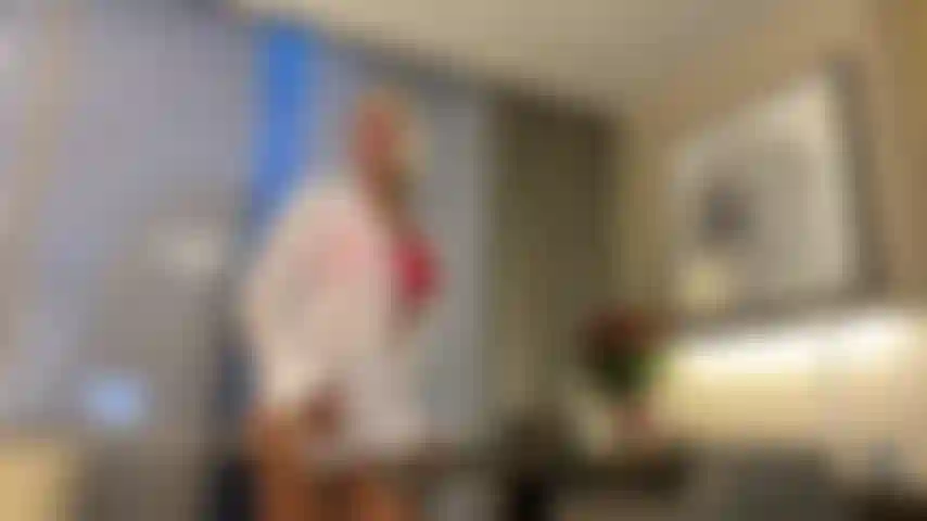 La collega wild vuole scopare.