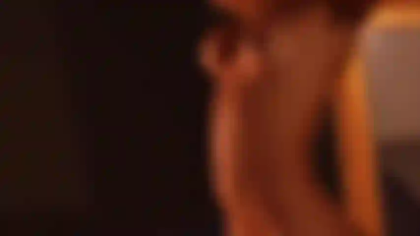 La tua bellissima ragazza e le sue tette.