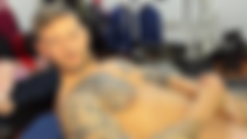 24_ Jan_cum_-_masturbati_finché_non_vengo_vicino.