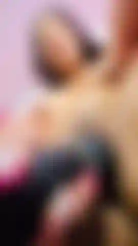 Penso che questo video meriti tutta la tua attenzione... Io che gemo, che godo, che sento... Vieni a guardarlo e dimmi se ti ha fatto eccitare... O se ti ha lasciato con la voglia di premetere play ancora e ancora.