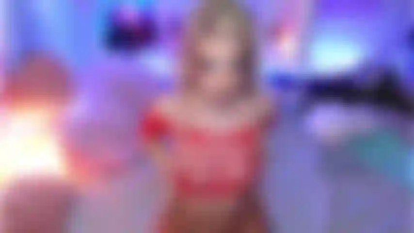 Pompino molto sexy, rimbalzo sul tuo cazzo e imploro il tuo sperma su tutte le mie belle tette.