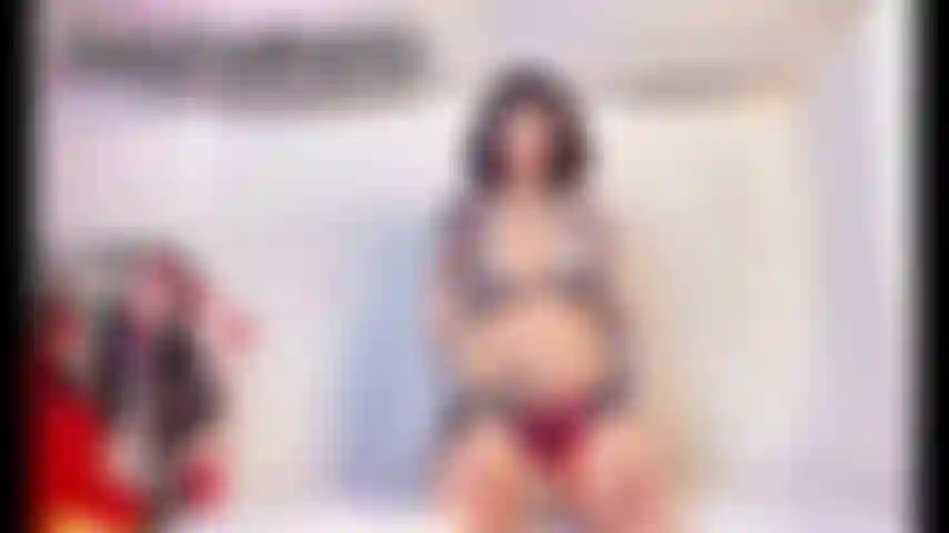 Dominazione con strap-on - sara desire xo - dominazione femminile.