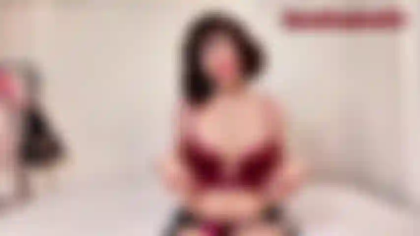 Strap-on proibito - sara desire xo - dominazione femminile.