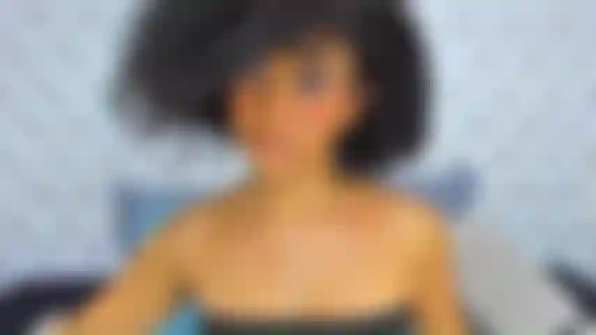 Figa bagnata per un pompino da un grosso cazzo nero.