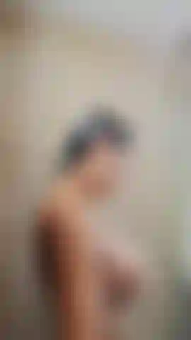 Hot shower, dirty thoughts