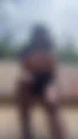 come sunbathe with me