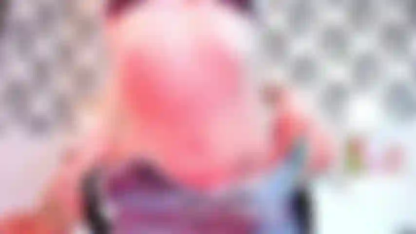 Il tuo cazzo entrerebbe nel mio culo?