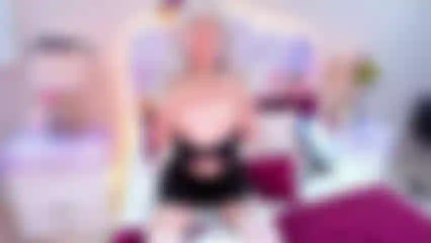 Vieni e goditi un sacco di piacere, non resistere.