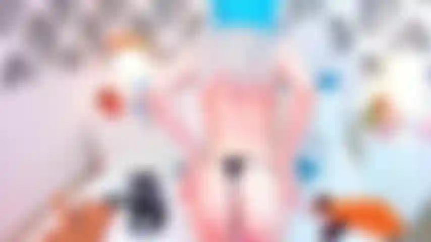 look at me as I whip my little pussy