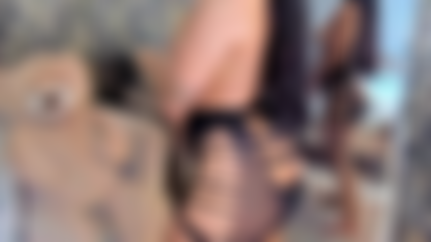 Questo corpo è fatto per farti impazzire. Vuoi esplorare ogni curva?