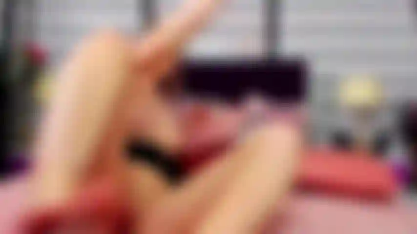 Faccio rimbalzare il culo, twerking il mio culo nudo per te!