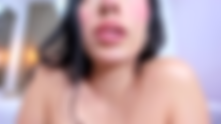 Che stuzzica con la bocca e con le tette.