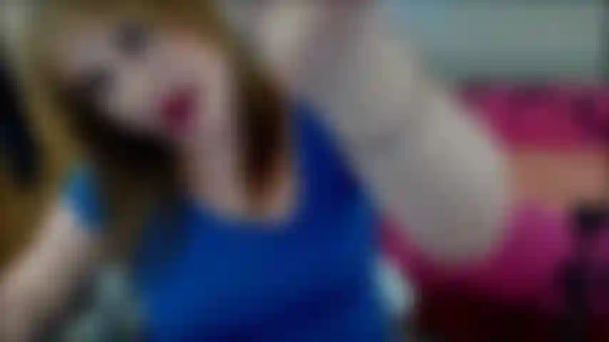 Compilation di camming incinta dell'ultimo giorno, 13 clip, 45 minuti (ha partorito 3 giorni dopo).