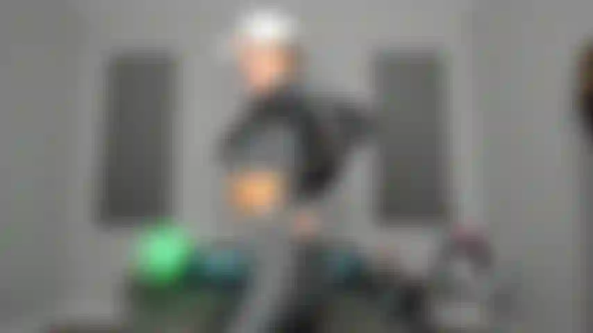 Il tuo vice allenatore ti invita a casa sua.