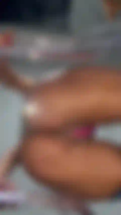 Seduta sulla faccia (senza audio e non è necessario).