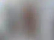 Tutta nuova, calda, bagnata, insaponata, piena di doccia.