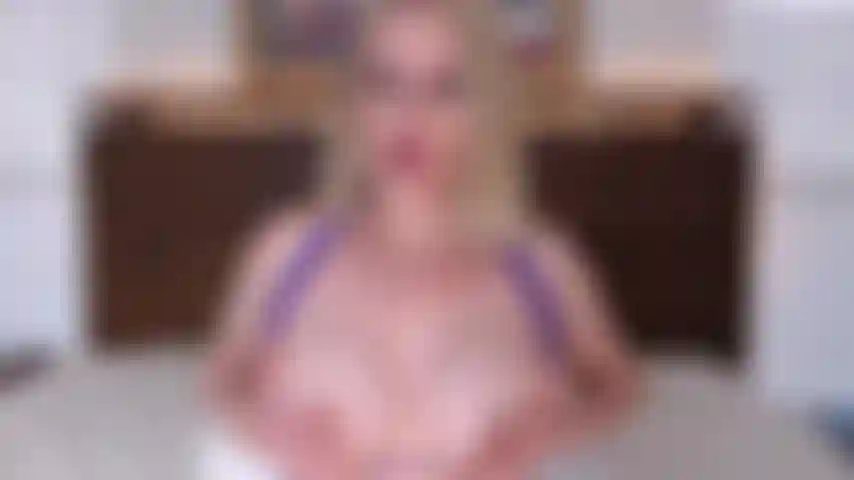 Voglio vedere il tuo cazzo, facciamolo piccolo....