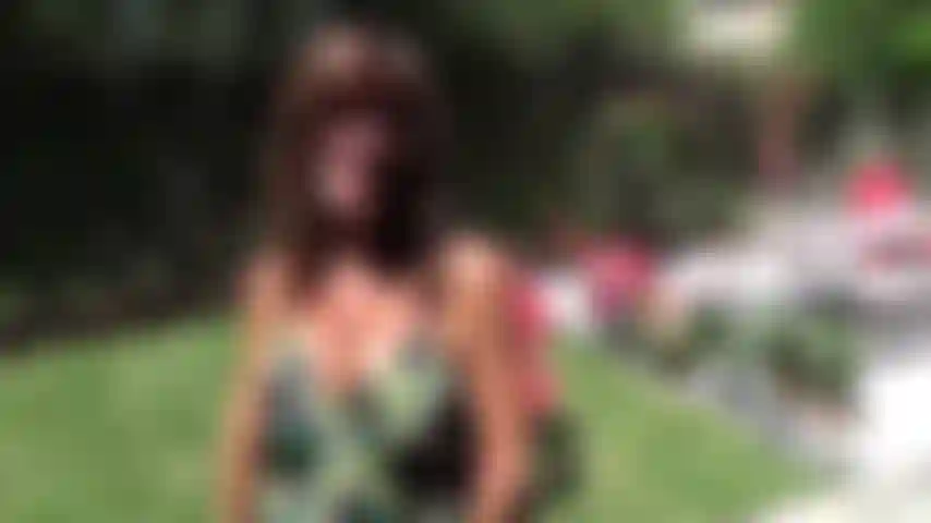 Spogliarello sexy, nuda in giardino, poi mi masturbo nuda fino a venire per te. Un altro video di steve che non ha raccolto, quindi ora lo capisci, yay.