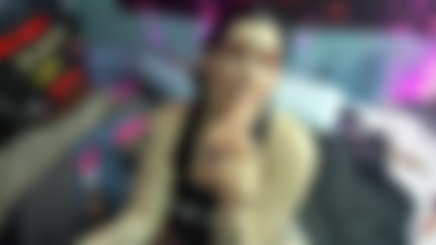 Una gran troia che implora sesso anale!