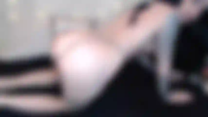 Abiti, stupidamente divertente e anale.