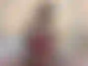 Vai da tua mamma che si sta preparando per andare a letto e le dici che non riesci a dormire. La mamma ti ama così tanto che ti aiuta a dormire facendoti venire... Handjob joi.