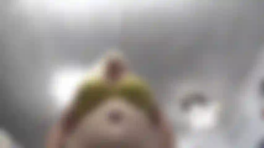 None_nude----gigantessa_guardami_crescere_mentre_gioco_con_le_macchine_e_le_persone_troppo.