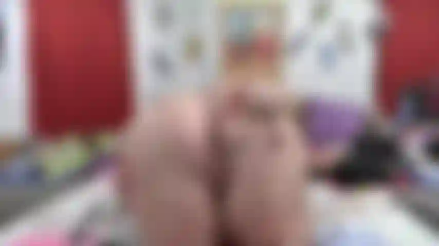 Pov_of_asshole_spread_open---incoraggiamento_per_te_a_leccare_quel_dolce_culo.