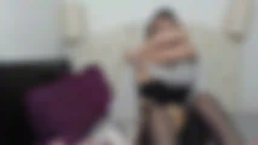 Strappale le mutandine.