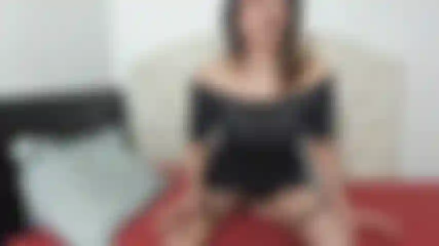 Nuda e sexy.