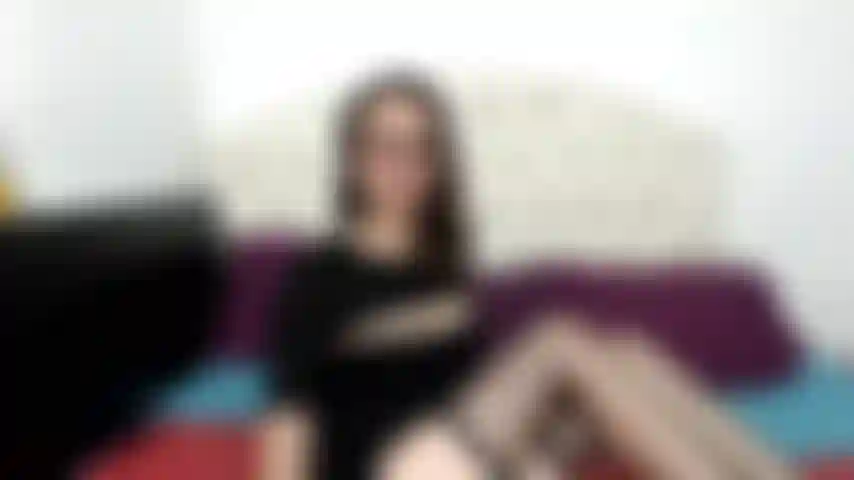 Tacchi e gambe allungate.