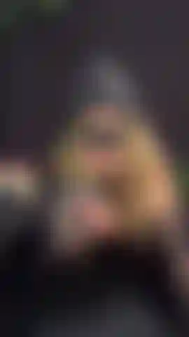 Orgasmi da ragazza pipistrello.