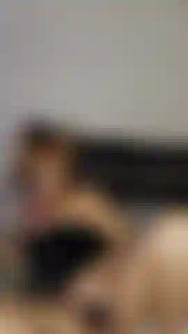 I just love my asshole deep fucked so I squirt all over myself.