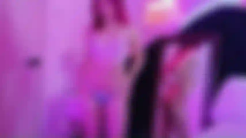 Ogni volta che penso a te, tutto il mio corpo si scalda.