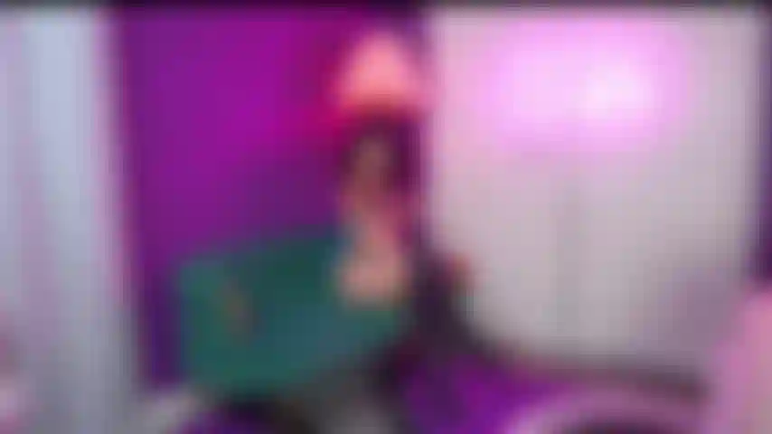 Femdom - adorazione - presa in giro e negazione.