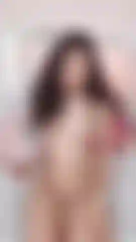 Goditi come mi penetro la figa.