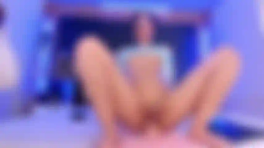 Voglio montare il tuo cazzo duro e rigido.