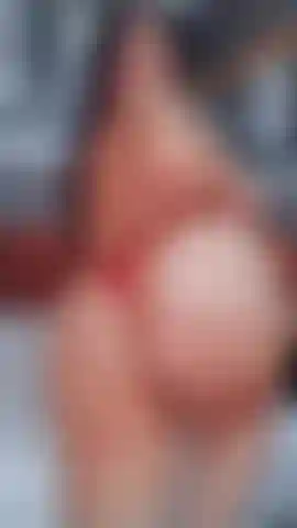 Il tuo latte sui miei glutei è una delizia.