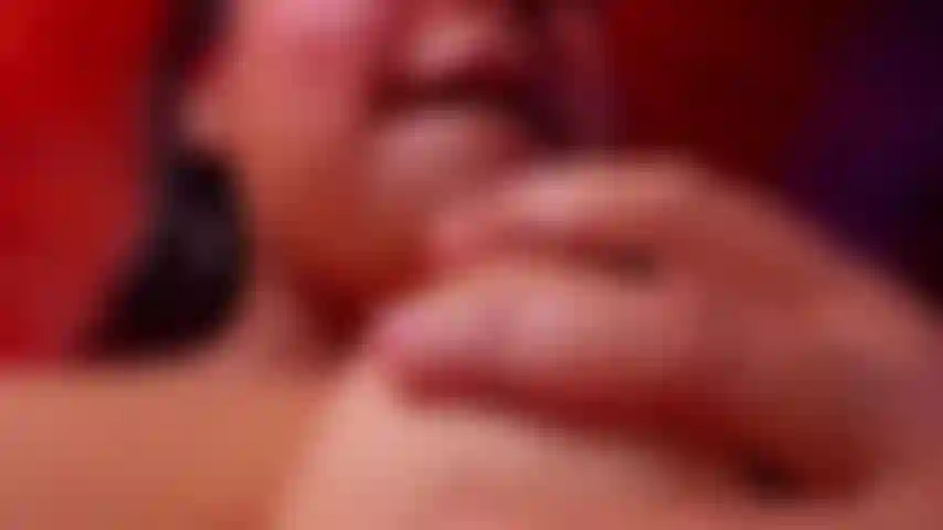 Che mi lecca le tette grandi per te!