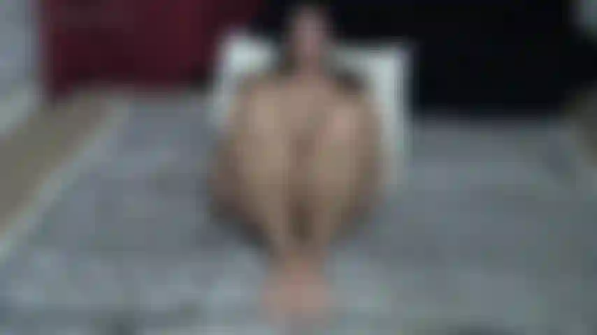 Impregnami jeffrey- guarda il mio corpo nudo ed esploralo, fatti eccitare così puoi ficcarmi il cazzo dentro. Voglio che tu mi metta incinta, guarda i miei fianchi muoversi e muoversi con me. Sono così eccitata per te.