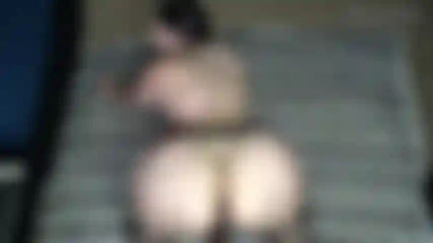 La troia che distrugge la casa vuole il tuo seme- oh jacob! Sono molto meglio di tua moglie christine. Infatti, voglio che tu mi metta incinta così sa che possiedo il tuo cazzo. Non lei! Ti fotterò lo sperma, appoggiando il mio grosso culo sul tuo bbc.