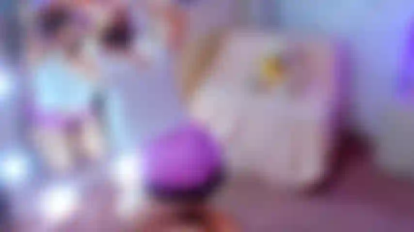 Mi godo la mia visione allo specchio >,<.