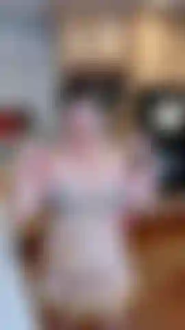 La lingerie deve essere tolta in questa calda cucina.