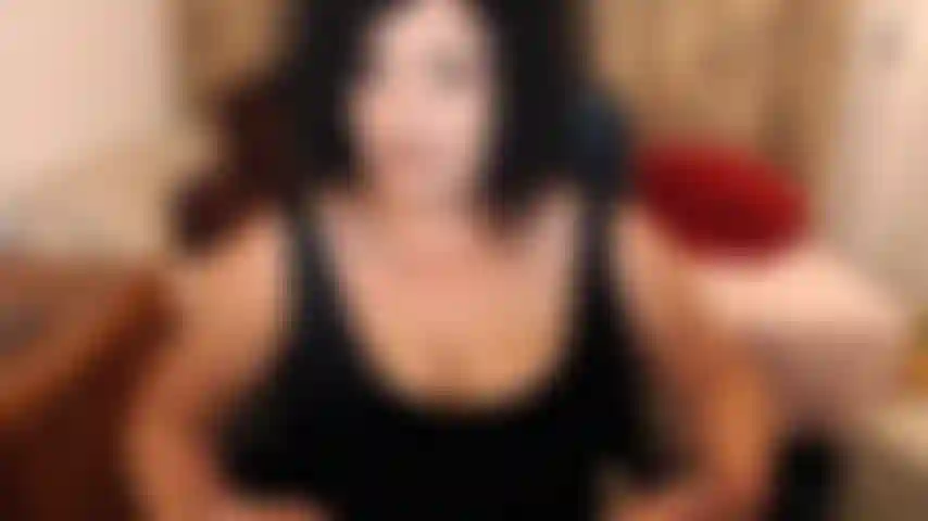 Joi (richiamando istruzioni) mentre stuzzico, mi spoglio e gioco con la mia figa pelosa e cremosa. Quindi cavalco così puoi vedere le mie tette che rimbalzano.