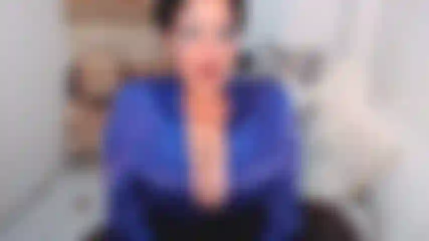 E l'ultima clip della serie sulle sirene: lui la scopa ahahah nuda, facendo sesso e raggiungendo l'orgasmo. Sì, anche l'orgasmo delle sirene: p.