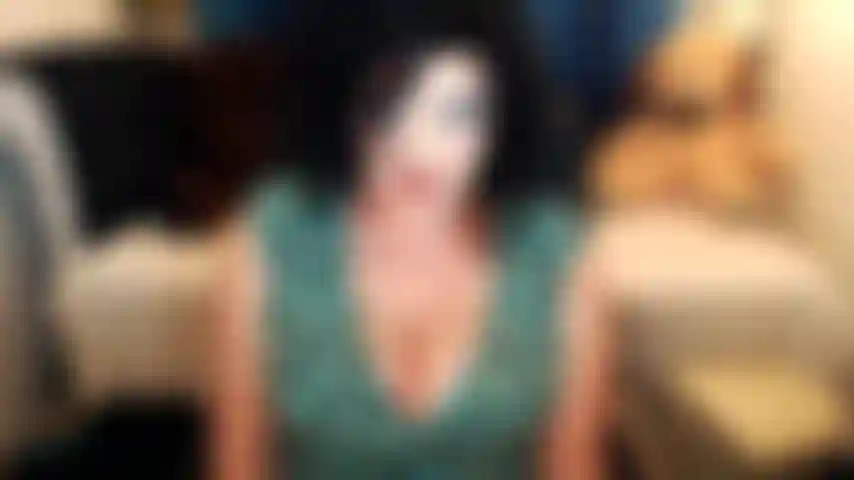 Sexy, civettuola, seducente, sensuale, lenta, sessuale, matura, che ama essere amata, adorata e scopata. Amo prendere e dare. È stato un periodo fantastico. Non lo conoscevo, abbiamo appena cliccato. Mi sono goduta ogni secondo, mmmm ti piacerebbe cliccare con me?