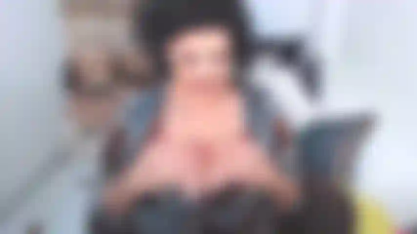 Senza dubbio un pervertito, ma non posso mai dire di no quando si tratta di uno spettacolo "fottimi" di vecchi tempi ma di grandi successi. Preliminari, chiacchiere sporche, eccitazione sessuale, scopata, sperma dentro di me :))))).