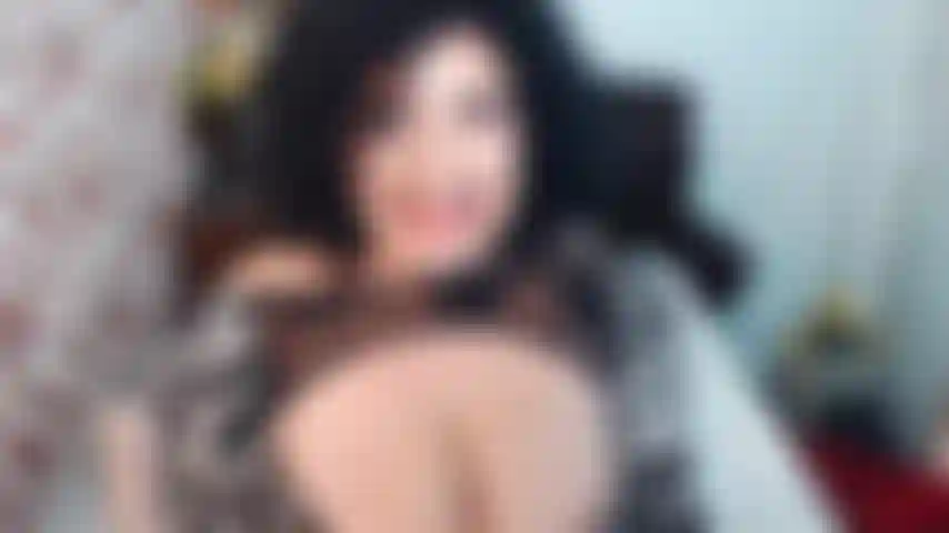 Sono una troia bbc :) adorando e cavalcando felicemente. Yum :p.