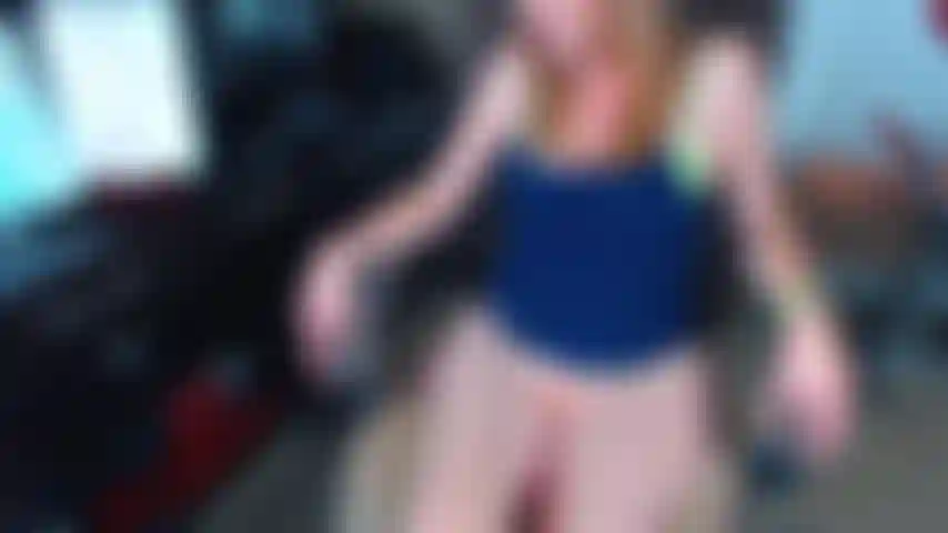 62. Lascia che ti scopi il culo con il mio alluce.