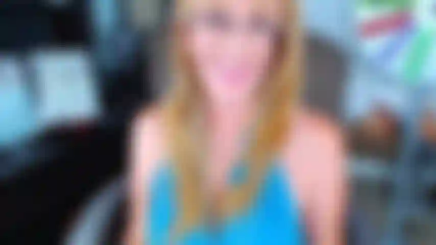 93. Sph - fai venire quel piccolo pene per me.