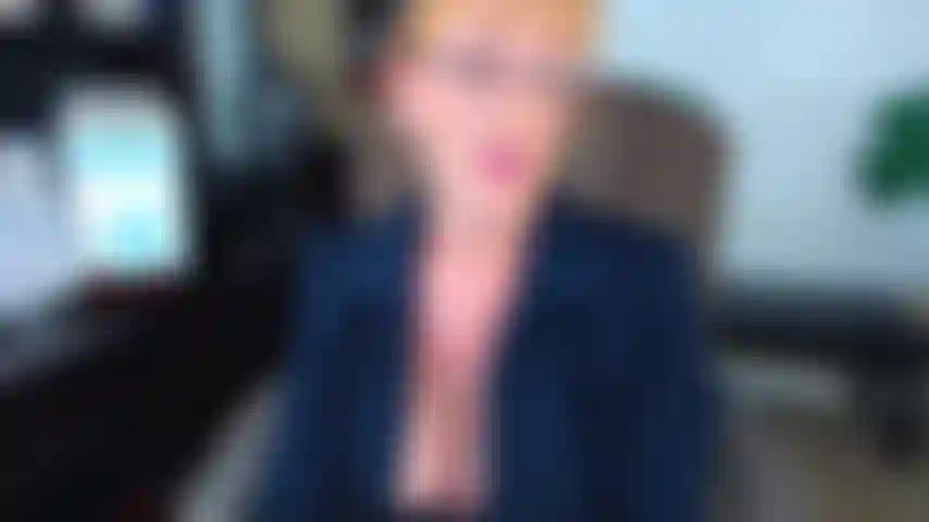 69. La matrigna troia vuole il tuo cazzo.